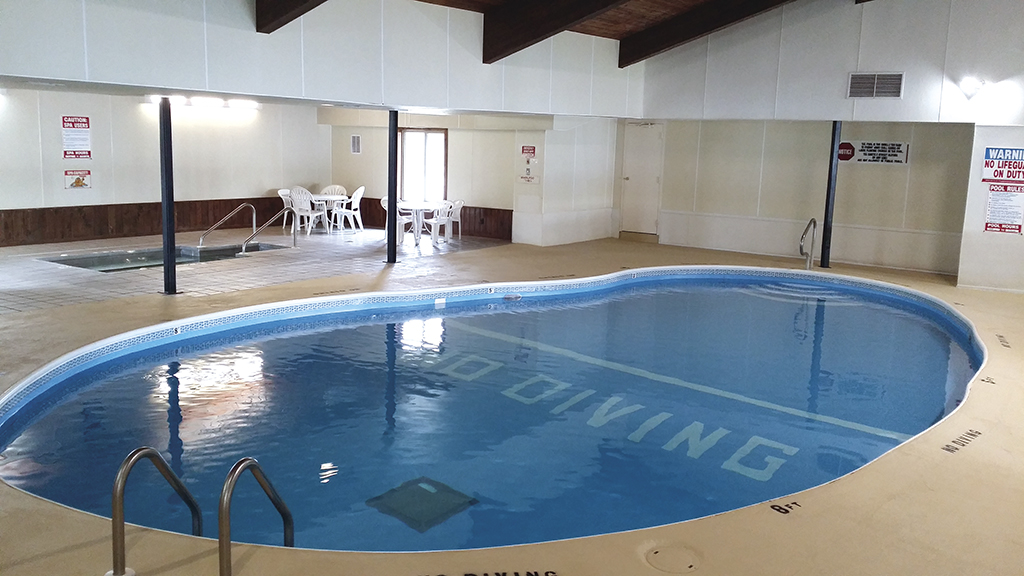 14 pool spa SE