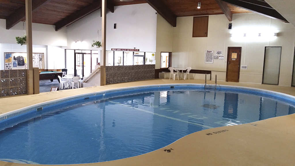 16 pool NW